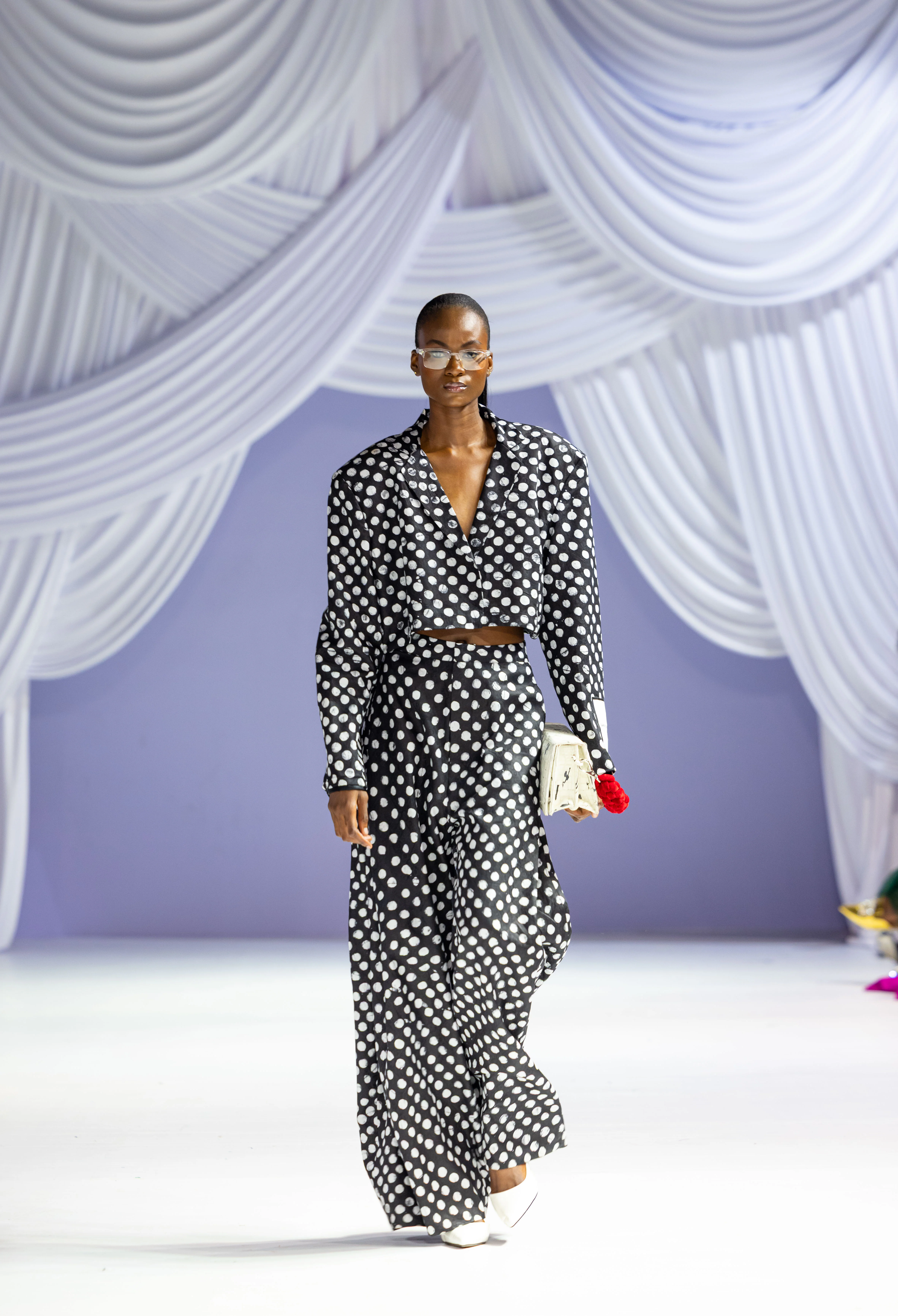 dot tailored set
