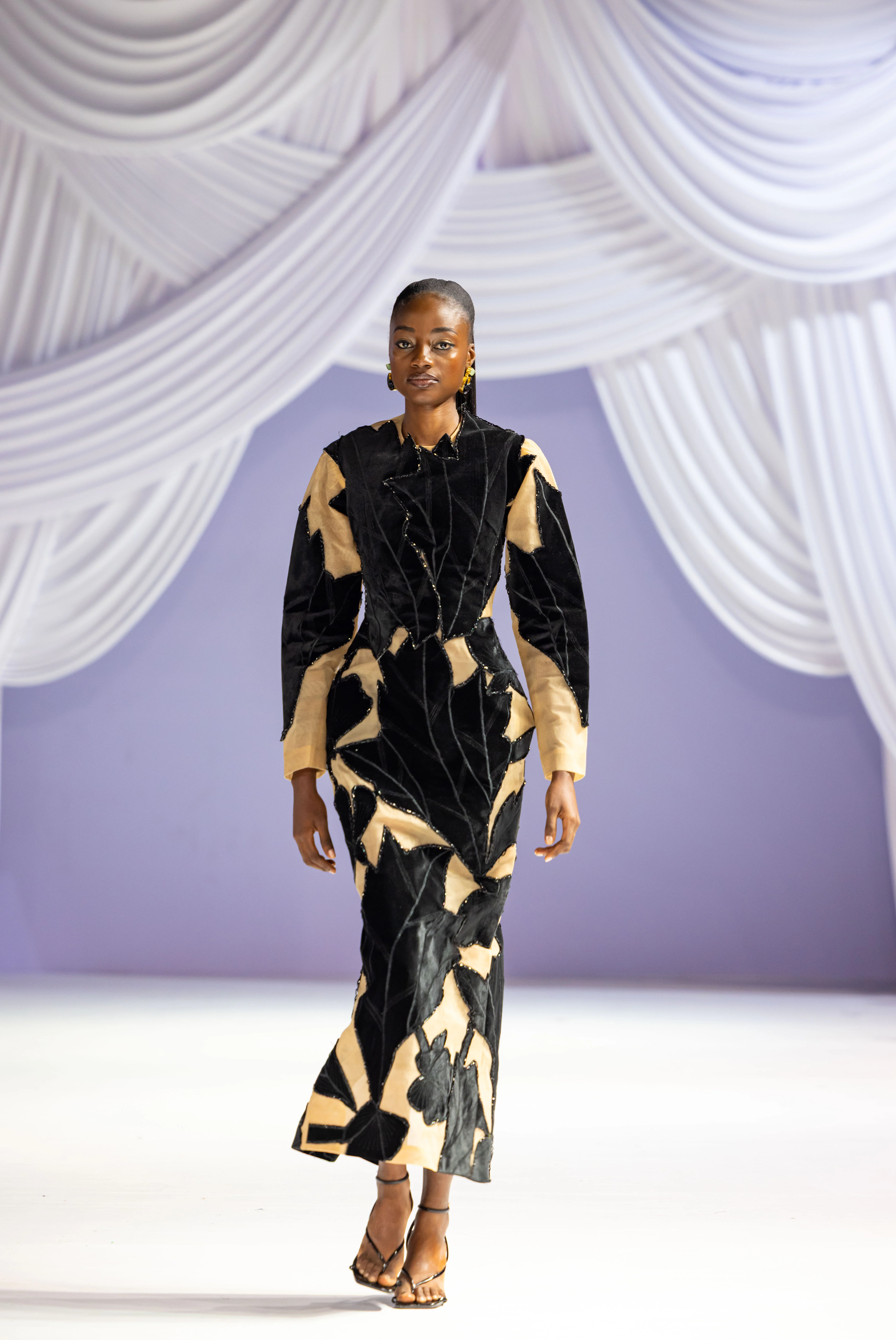 Lanre Da Silva runway look 2